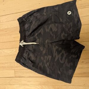 Black Camo Vuori Kore Shorts W/Liner, 7", Small